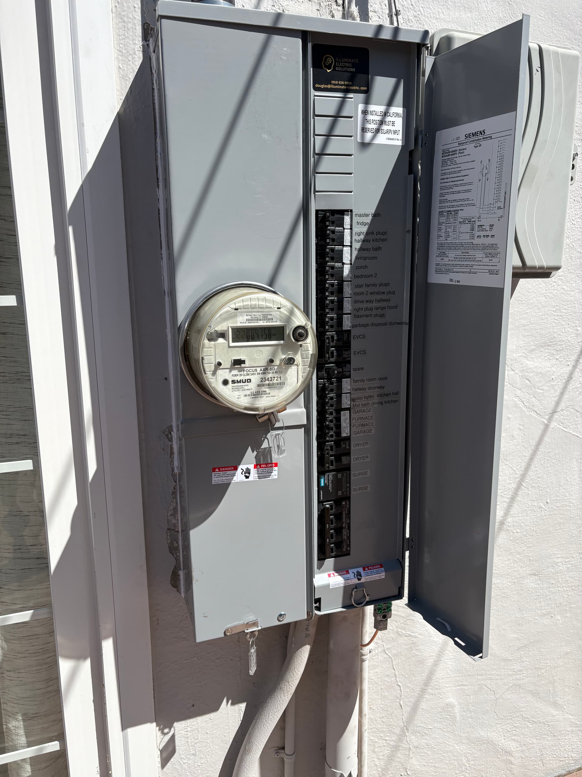 Gallery photos for Emergency 200 Amp Main Panel Replacement in East Sacramento: Image #2