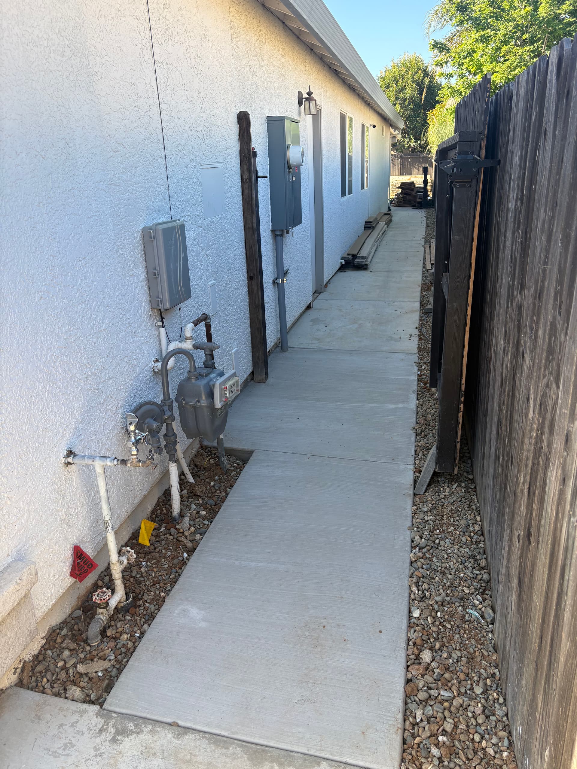 Gallery photos for 200-Amp Panel Upgrade and Relocation in Elk Grove: Image #2