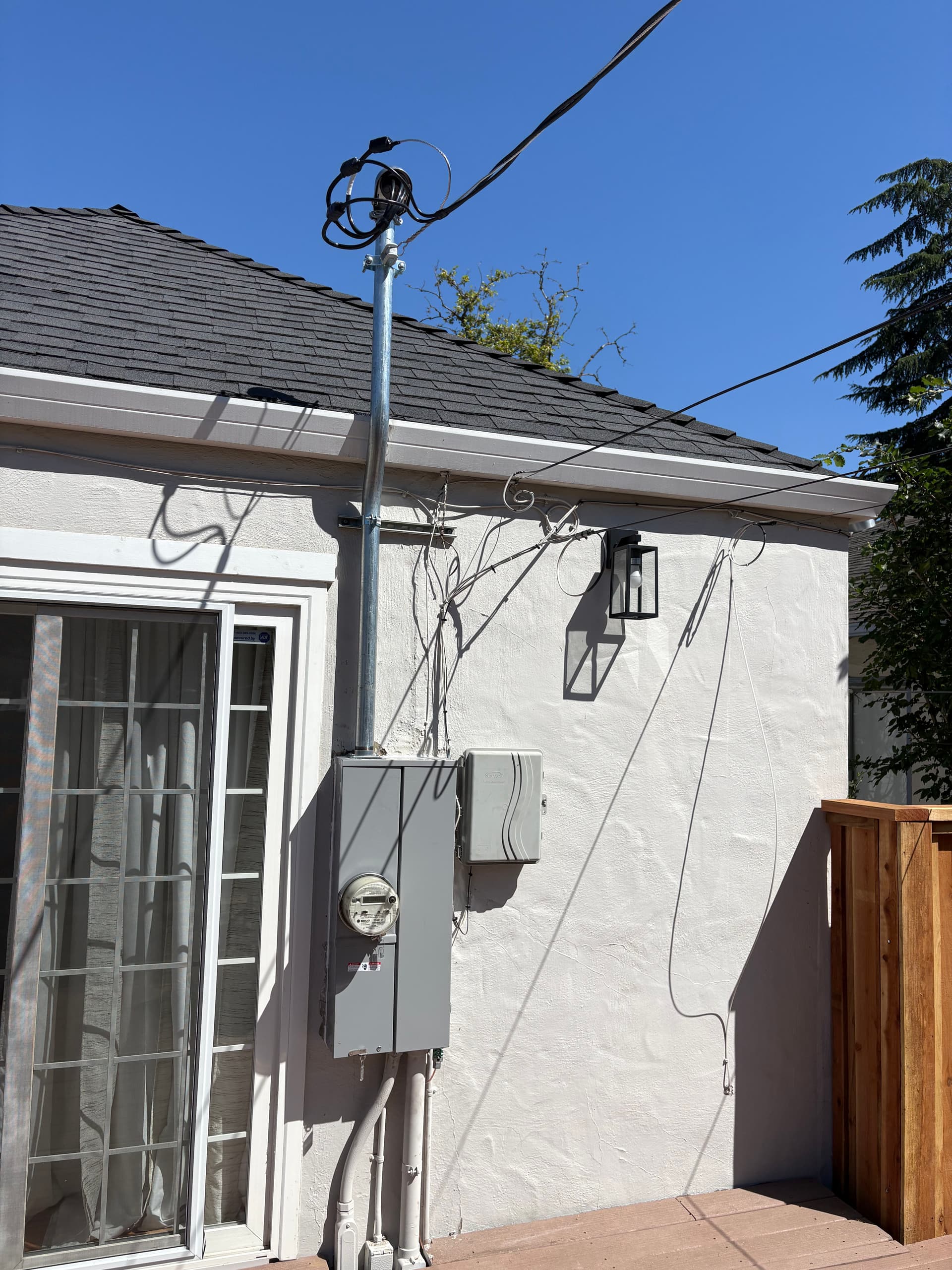 Emergency 200 Amp Main Panel Replacement in East Sacramento image