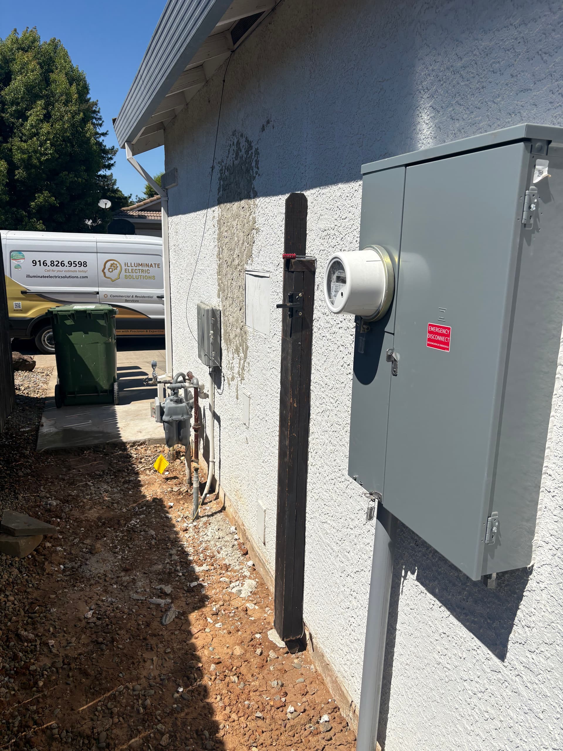 Gallery photos for 200-Amp Panel Upgrade and Relocation in Elk Grove: Image #3