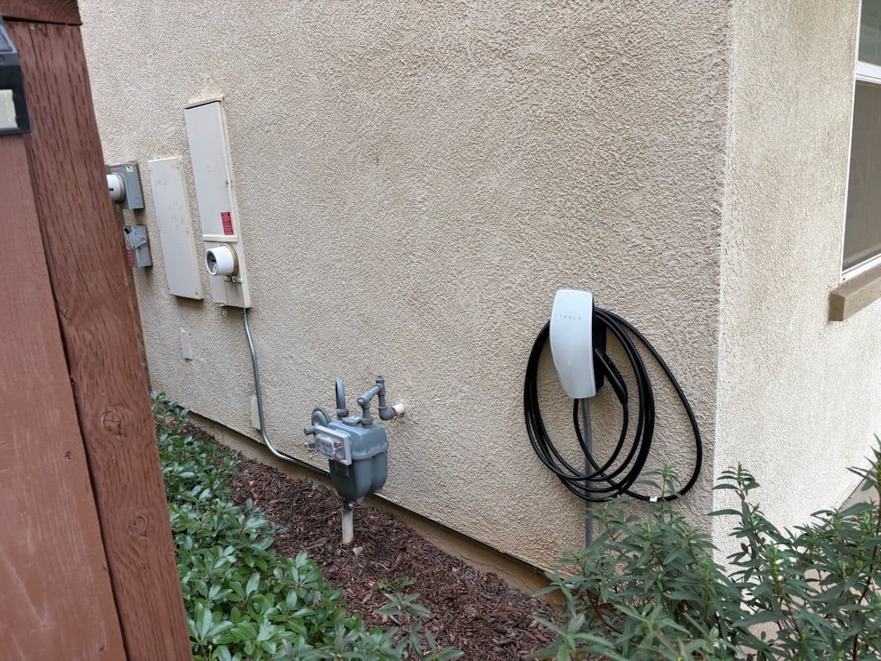Project Tesla Charger Installation at Home for Convenient Eco-Friendly Driving image