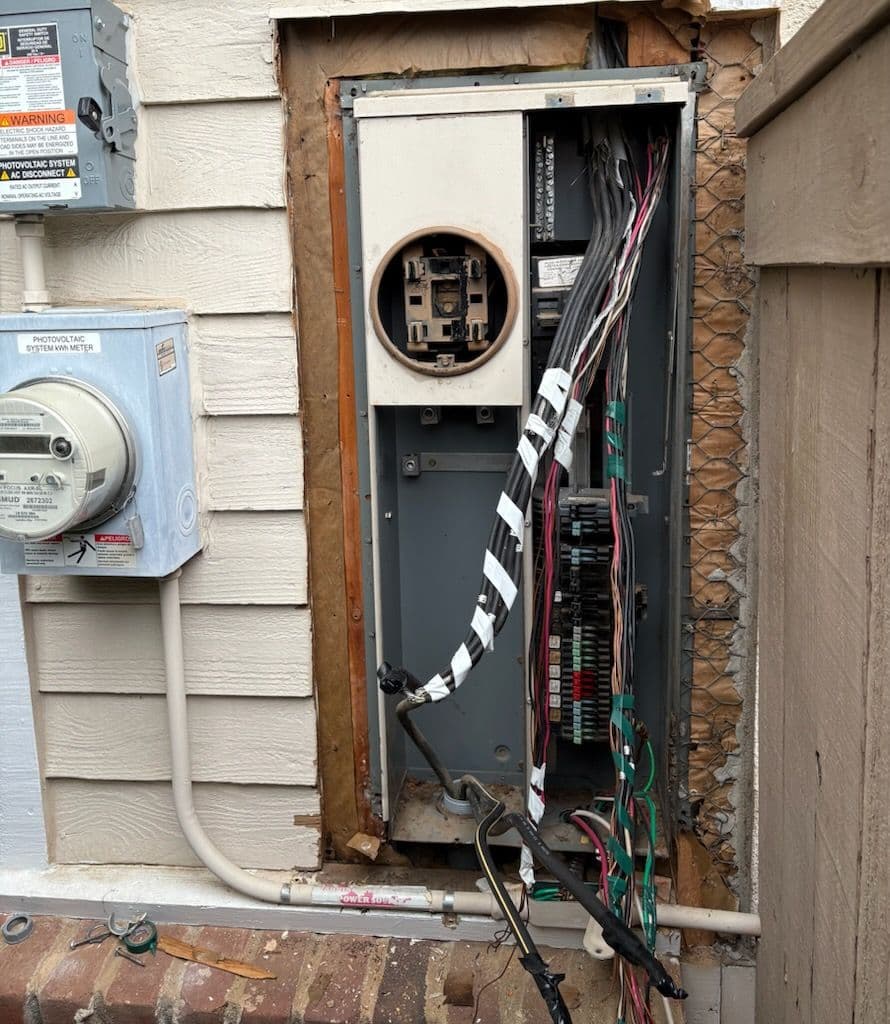 Gallery photos for 200amp Panel Upgrade in Elk Grove, CA: Image #1